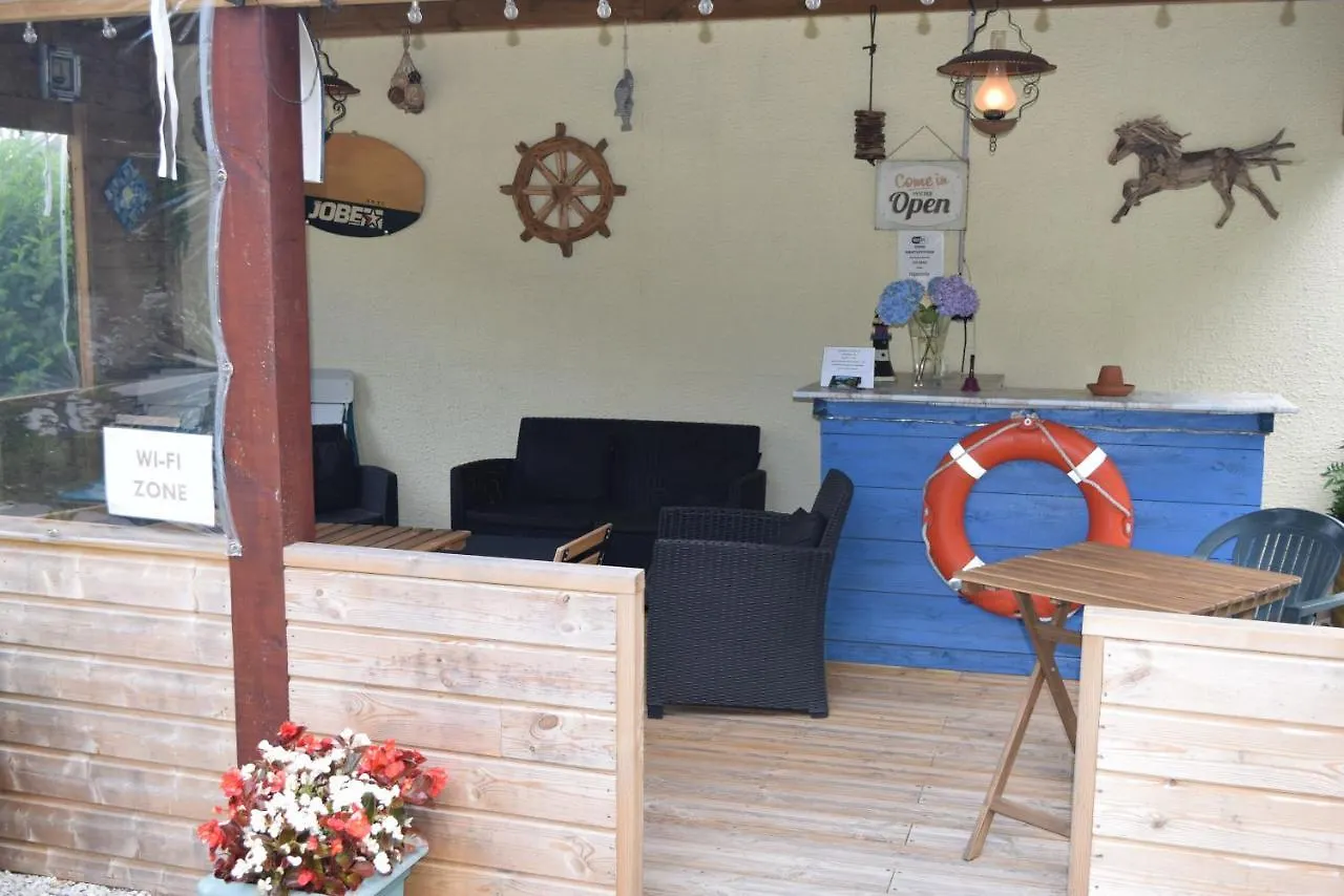 Guest house Chambres, Camping La Pointe, Saint Coulitz, Chateaulin